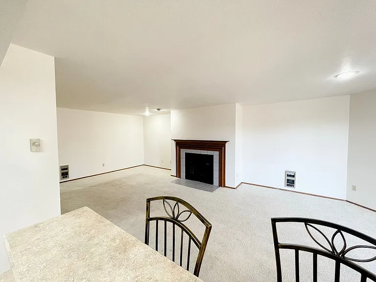 9910 NE 119th St #202 — Photo 5