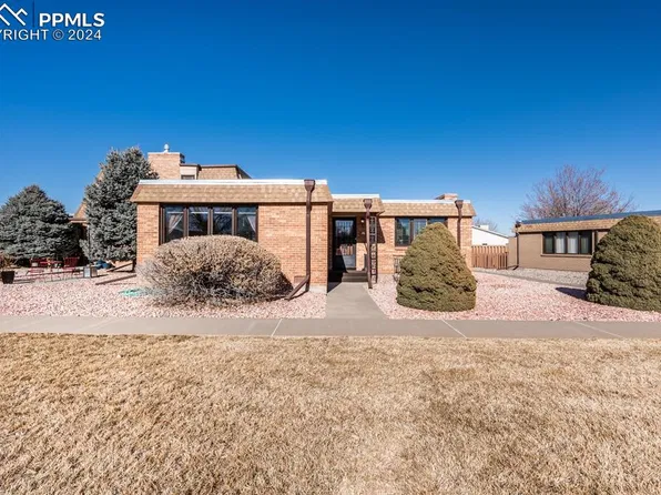 46 Regency Blvd APT J, Pueblo, CO 81005