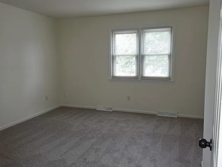 1159 Adams Ct — Photo 11