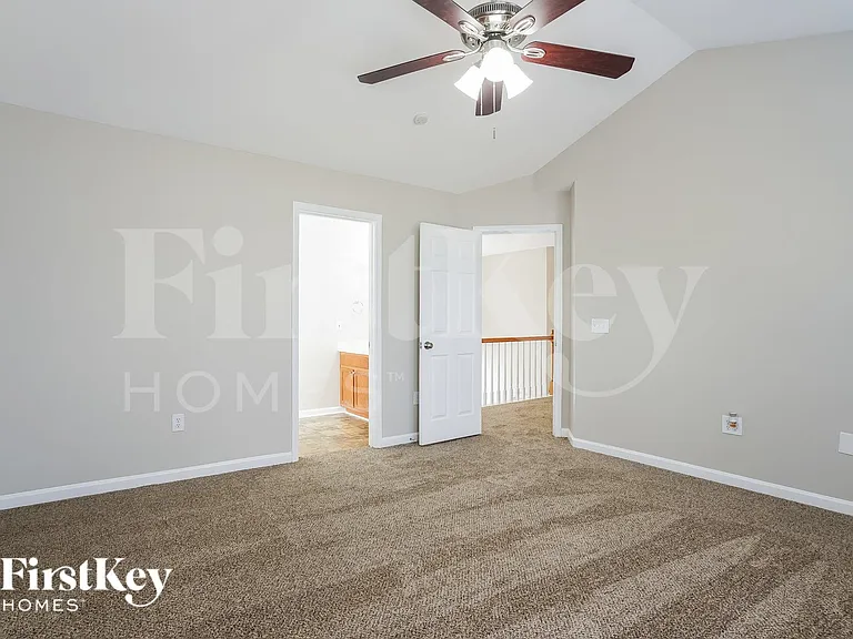 4018 Maid Marion Ct — Photo 9