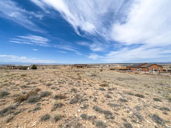 1626 N Billy The Kid Ln, Pueblo West, CO 81007