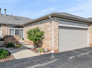 11110 Red Maple Ct #22, Washington, MI 48094