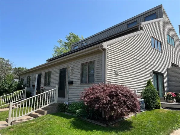 3827 Blossom Ter, Erie, PA 16506