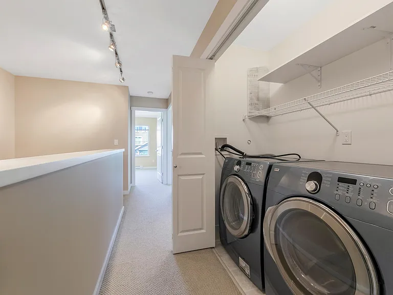 3445 Wilkie Ave #13 — Photo 15