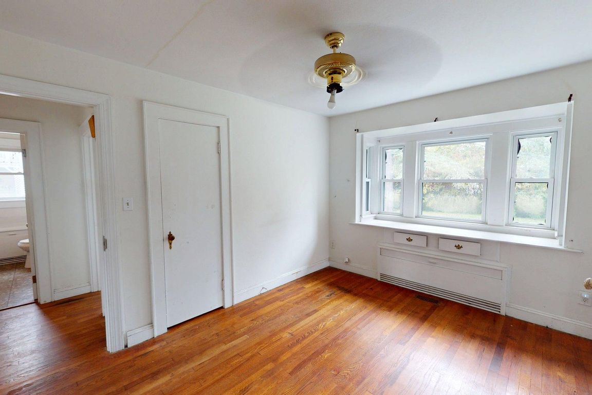 next background image