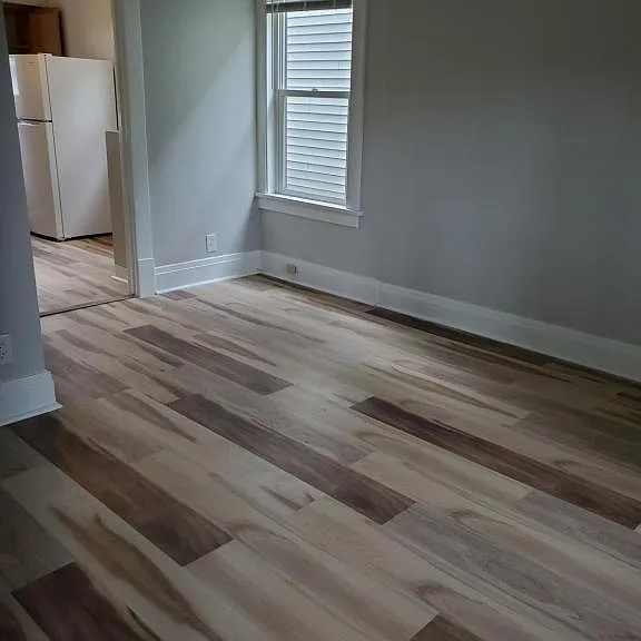 121 Clinton St — Photo 2