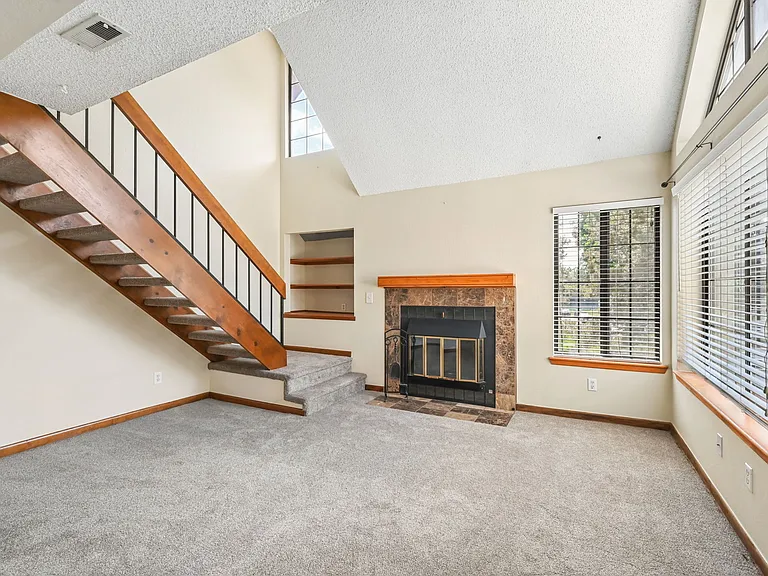 5902 Gunbarrel Ave #E — Photo 4