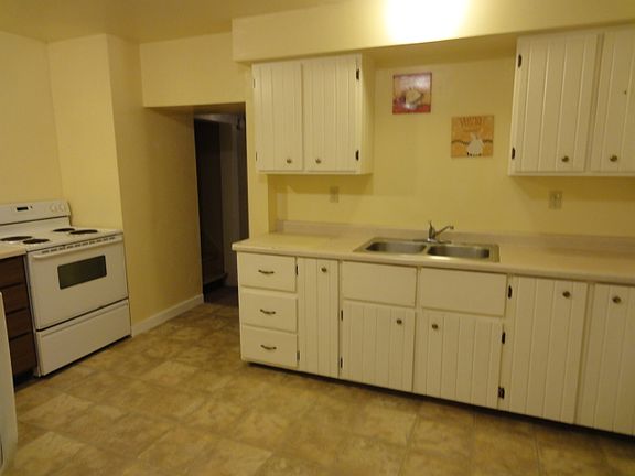 4th image of 118 W Smith St