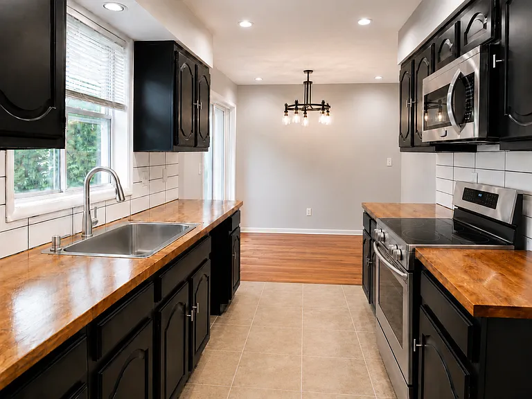7340 SW Hermoso Way — Photo 4