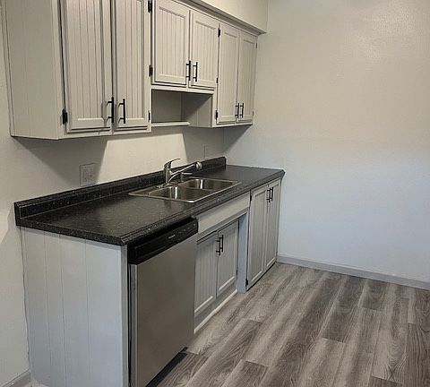 3rd image of 1313 N Jim Thorpe Blvd #3
