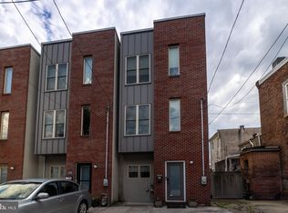 4128 Apple St, Philadelphia, PA 19127