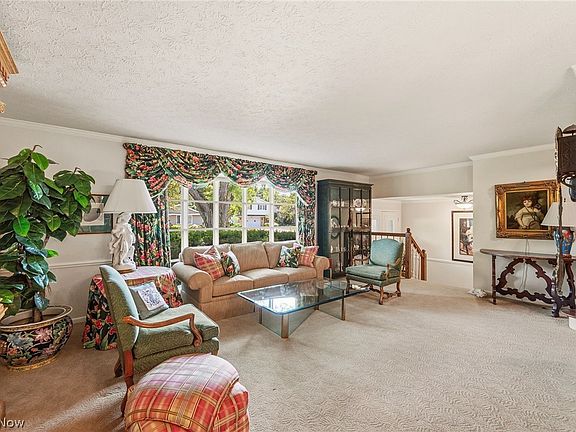 4th image of 5379 Meadow Wood Blvd