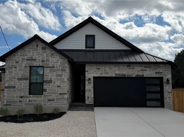 1652 Bob White Dr, Spring Branch, TX 78070