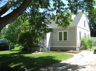 2600 S Cecelia St, Sioux City, IA 51106