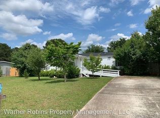 214 Hanover Dr, Byron, GA 31008