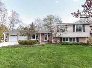 2023 N Elizabeth Dr, Arlington Heights, IL 60004