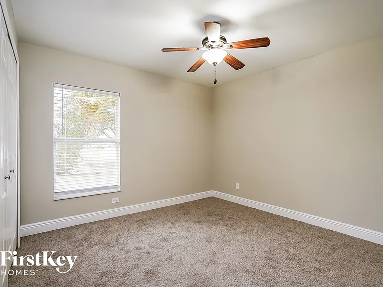 3012 NE 5th Ave — Photo 11