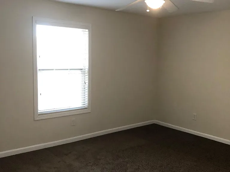 410 Summer Pl — Photo 16