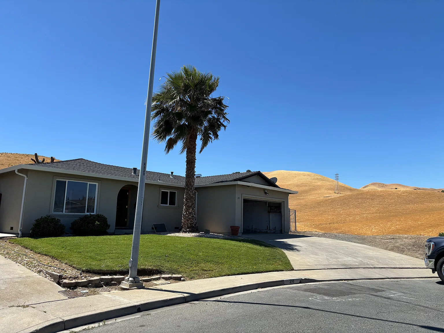 28 Danridge Pl photo 1