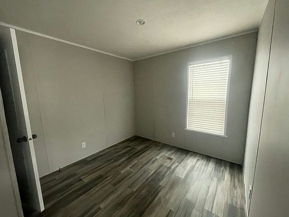 3rd image of 284 Mallard Ln #284