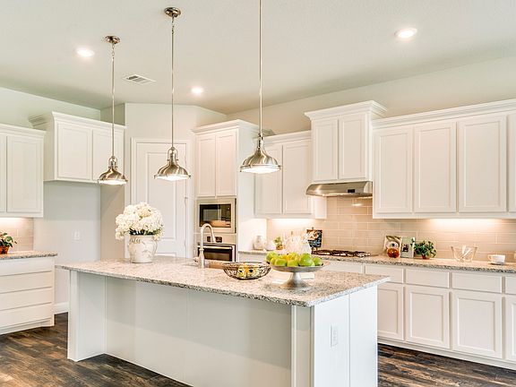 Upscale kitchen with island