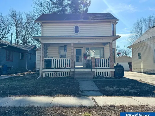 2741 Randolph St, Lincoln, NE 68510