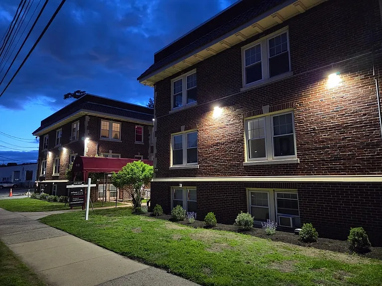 39 Richardson Ave #3 — Photo 13