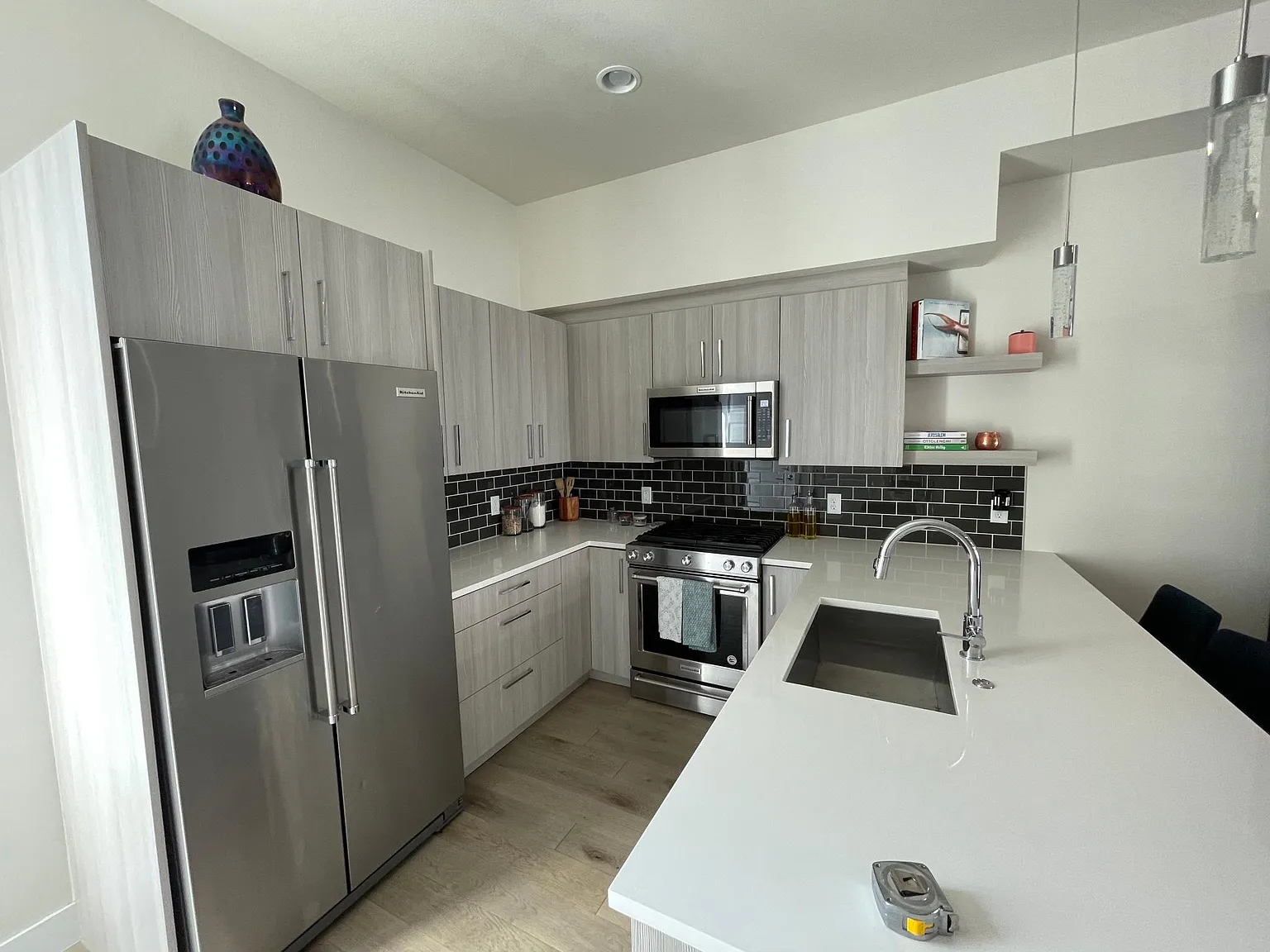 3060 N Wilson Ct — Photo 4