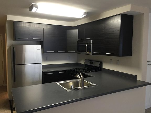 3rd image of 4435 Ohio St #3