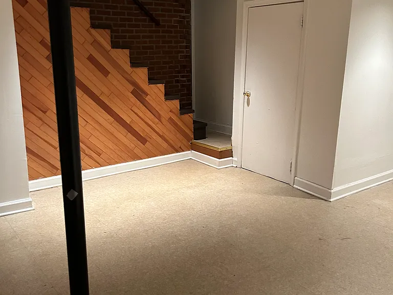2907 Glendale Ave — Photo 9