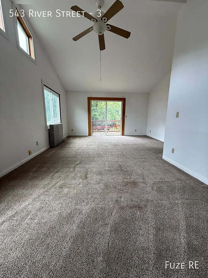 Charming 2-Bed, 2-Bath Retreat in Taylors Falls! Available Now! — Photo 2