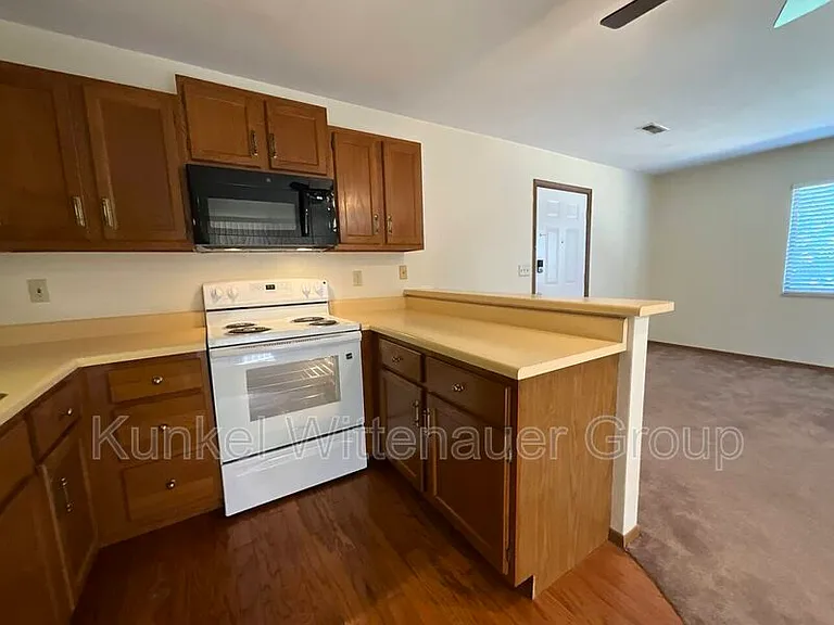 251 Eagle Rdg — Photo 11