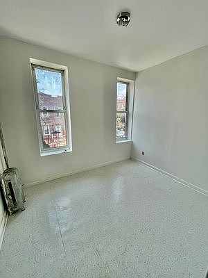 2nd image of 550 Georgia Ave APT 2R