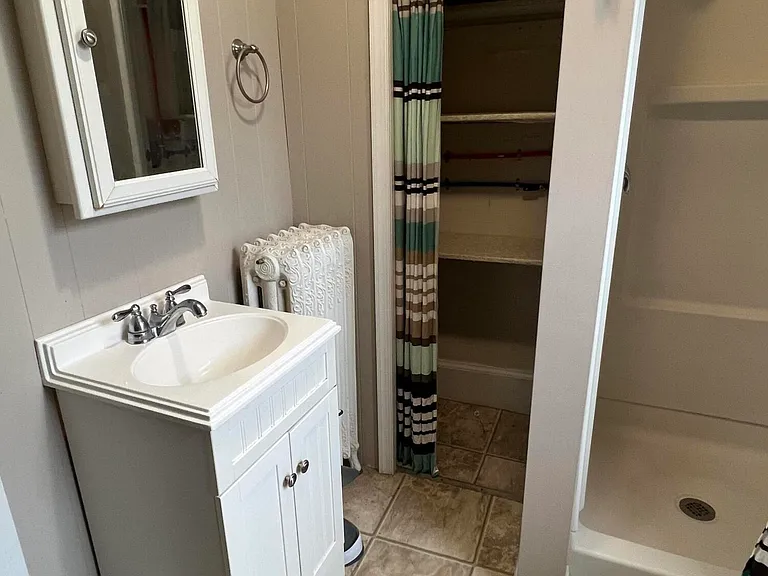 14 E Pine St #2 — Photo 4