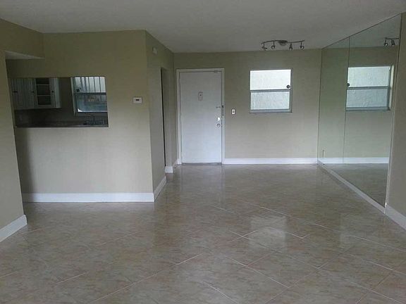 3rd image of 709 Lori Dr APT 110