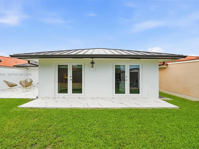 881 NW 133rd Ave — Photo 37