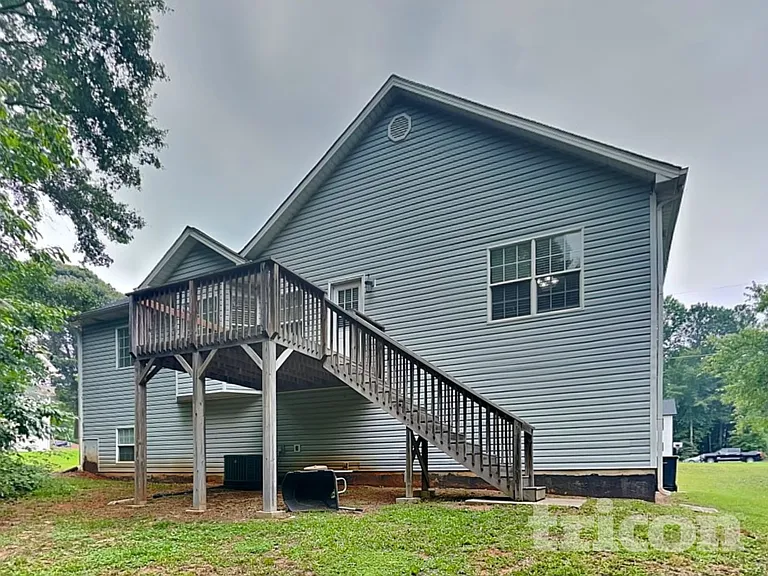 580 River Walk — Photo 16