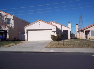 13406 Fox Run Rd, Victorville, CA 92392