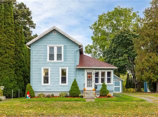 34 N Pearl St, Oakfield, NY 14125
