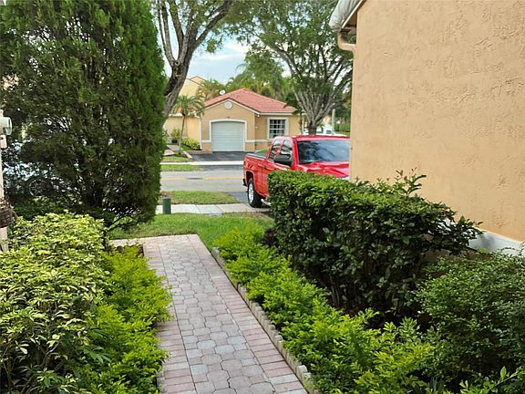 3rd image of 17820 SW 11th Court #17820