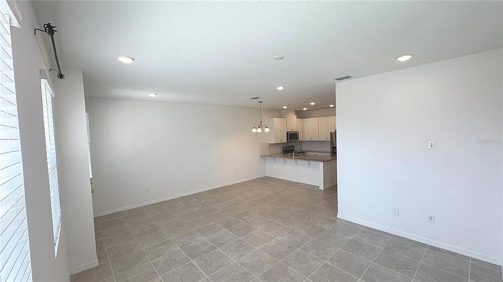 Building Photo - 2327 Garden Belle Dr