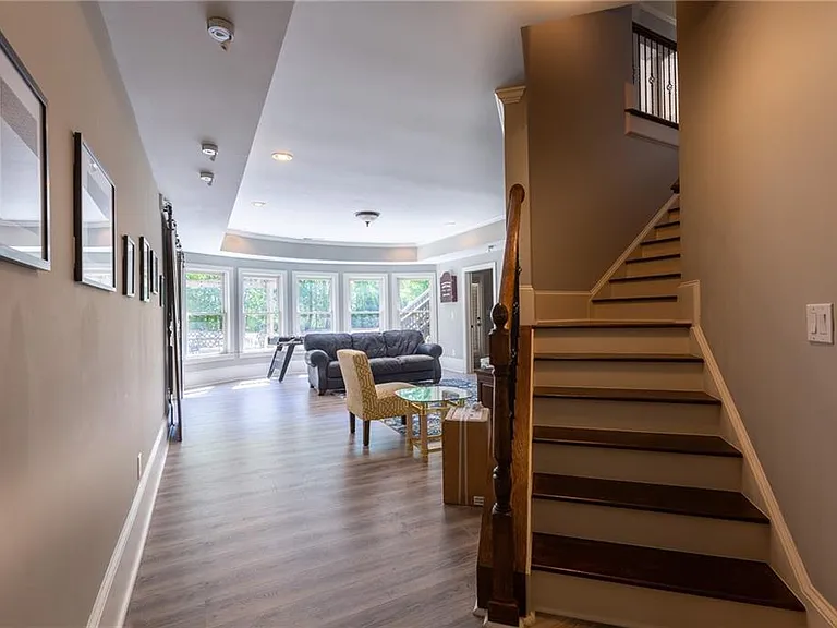 2360 Manor Creek Ct — Photo 50