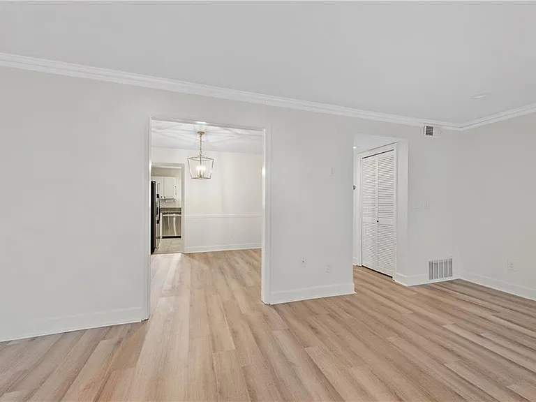 1771 Defoor Ave NW #D — Photo 9