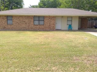 1206 S 8th Ave, Teague, TX 75860