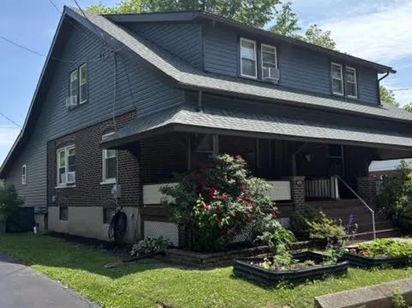631 Buttonwood St, Perkasie, PA 18944