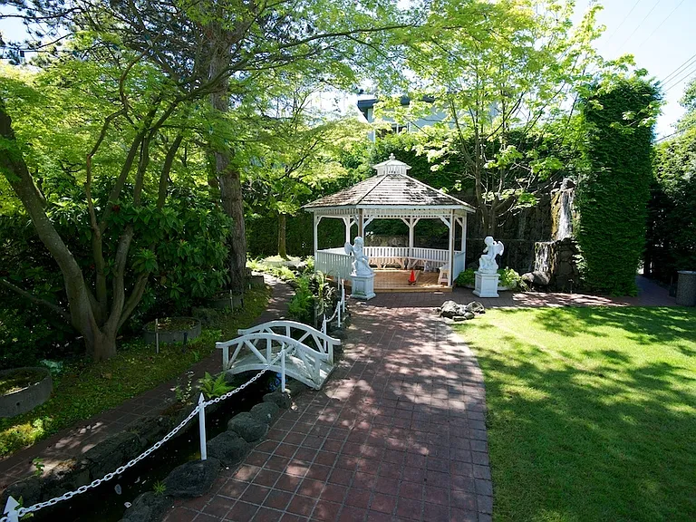 1125 W 12th Ave — Photo 7