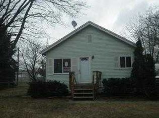 3420 Van Zandt Rd, Waterford, MI 48329