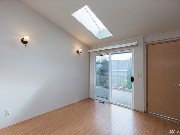 5th image of 27339 Country Pl NW