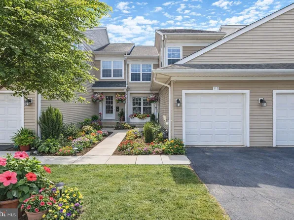 112 Stewarts Ct #406, Phoenixville, PA 19460