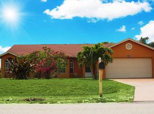 698 SE Essex Dr, Port Saint Lucie, FL 34984